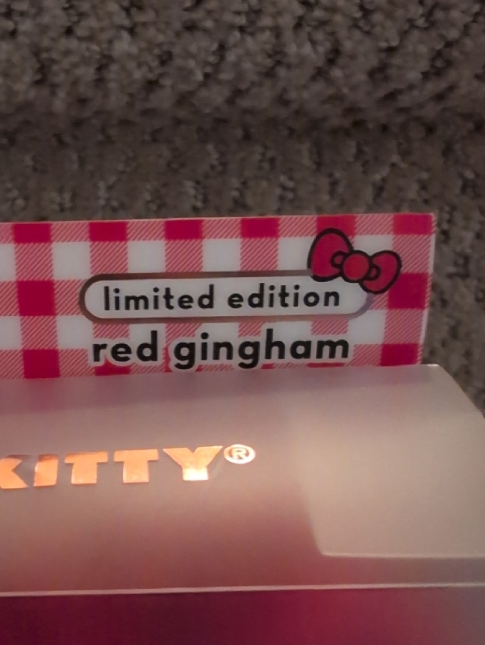 Hello Kitty Sanrio Red & White Gingham Bow Hair Plush Spa Headband NWT - Picture 4 of 6